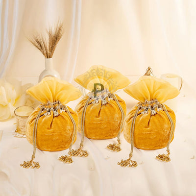 Gold Zehra Velvet Potli (1kg) – Set of 3 Potli