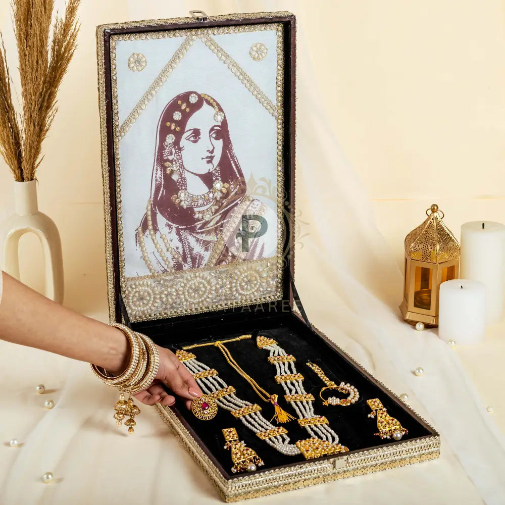 Zehra Maharani Jewellery Box