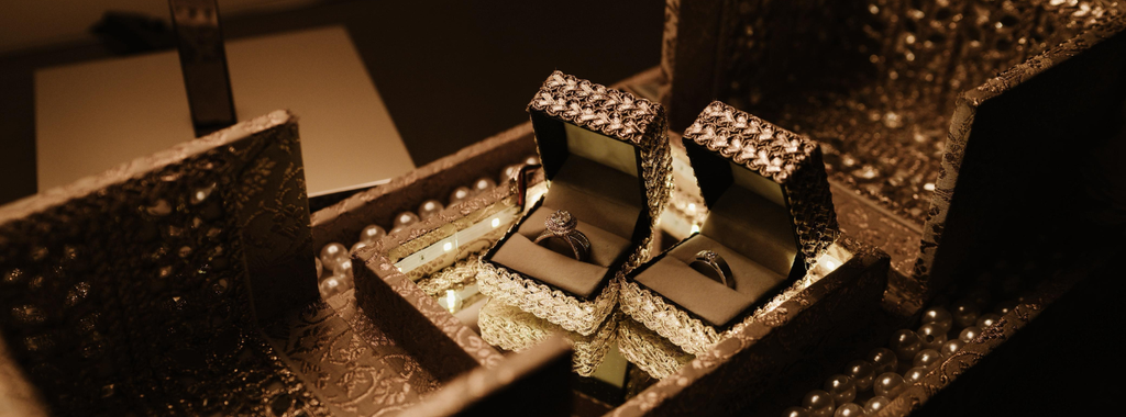 What is a Promise Ring? A Complete Guide