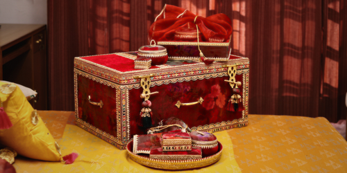 Surkh Collection