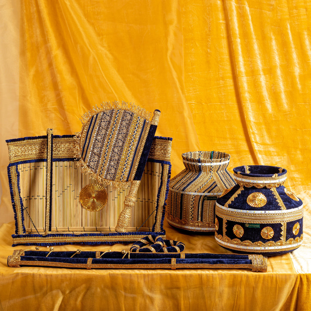 Jaago Set Navy Blue And Gold