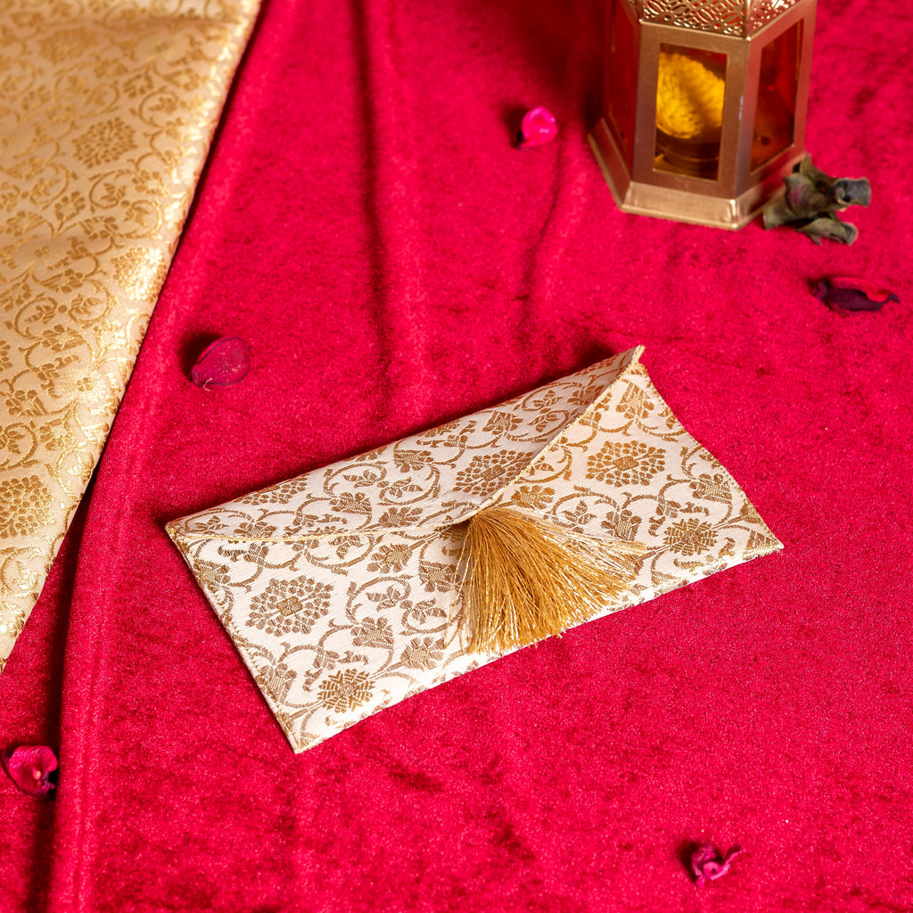 Ivory & Gold Brocade Shagun Envelope