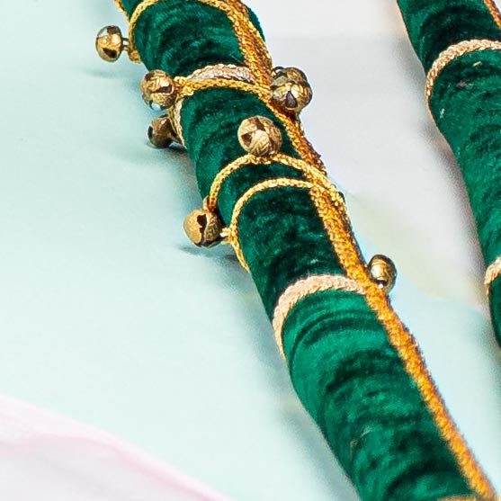 Velvet Jaago Danda Bottle Green