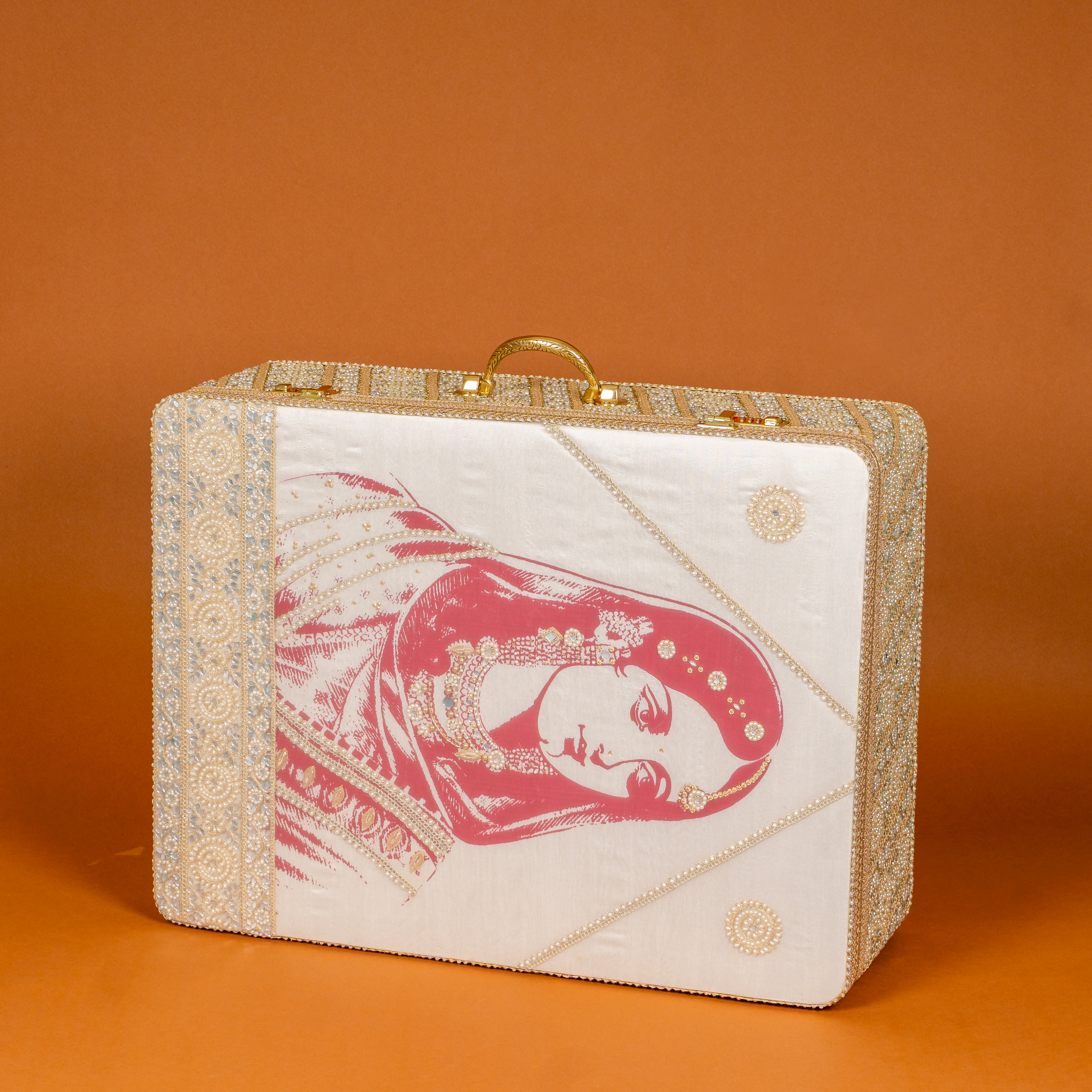Zehra Maharani Trunk