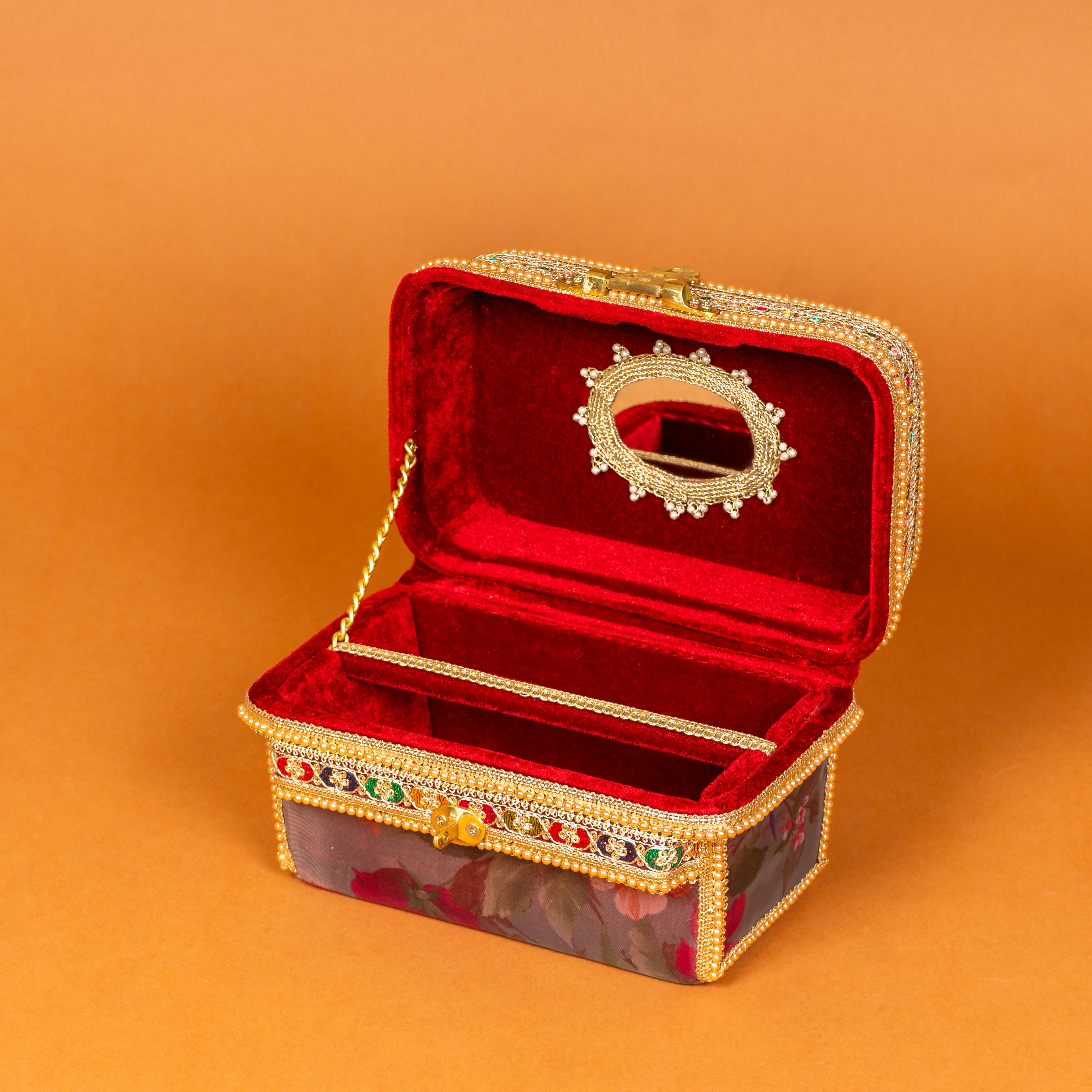 Surkh Makeup Vanity Box open view – ideal for bridal jewellery and ceremonial essentials