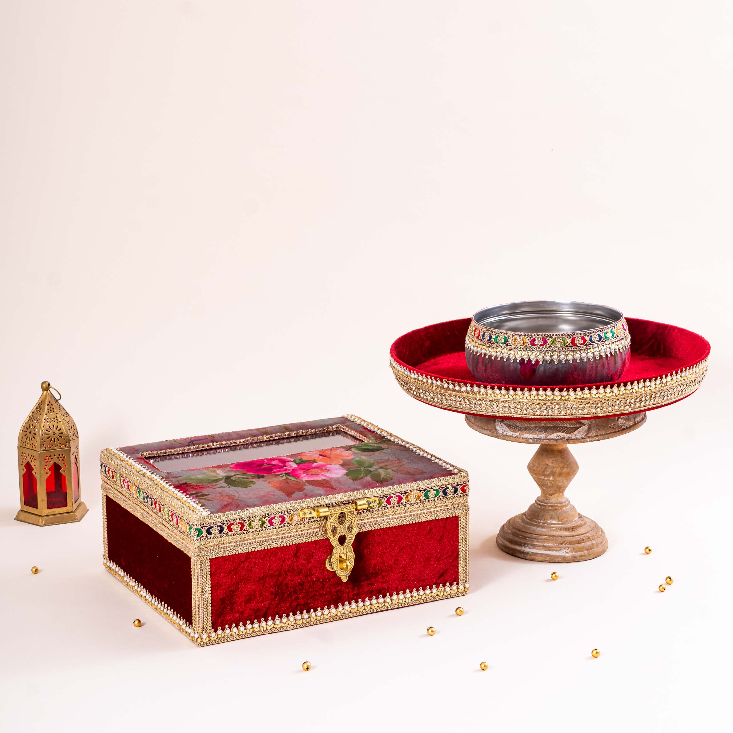 Surkh Chura Essentials Set