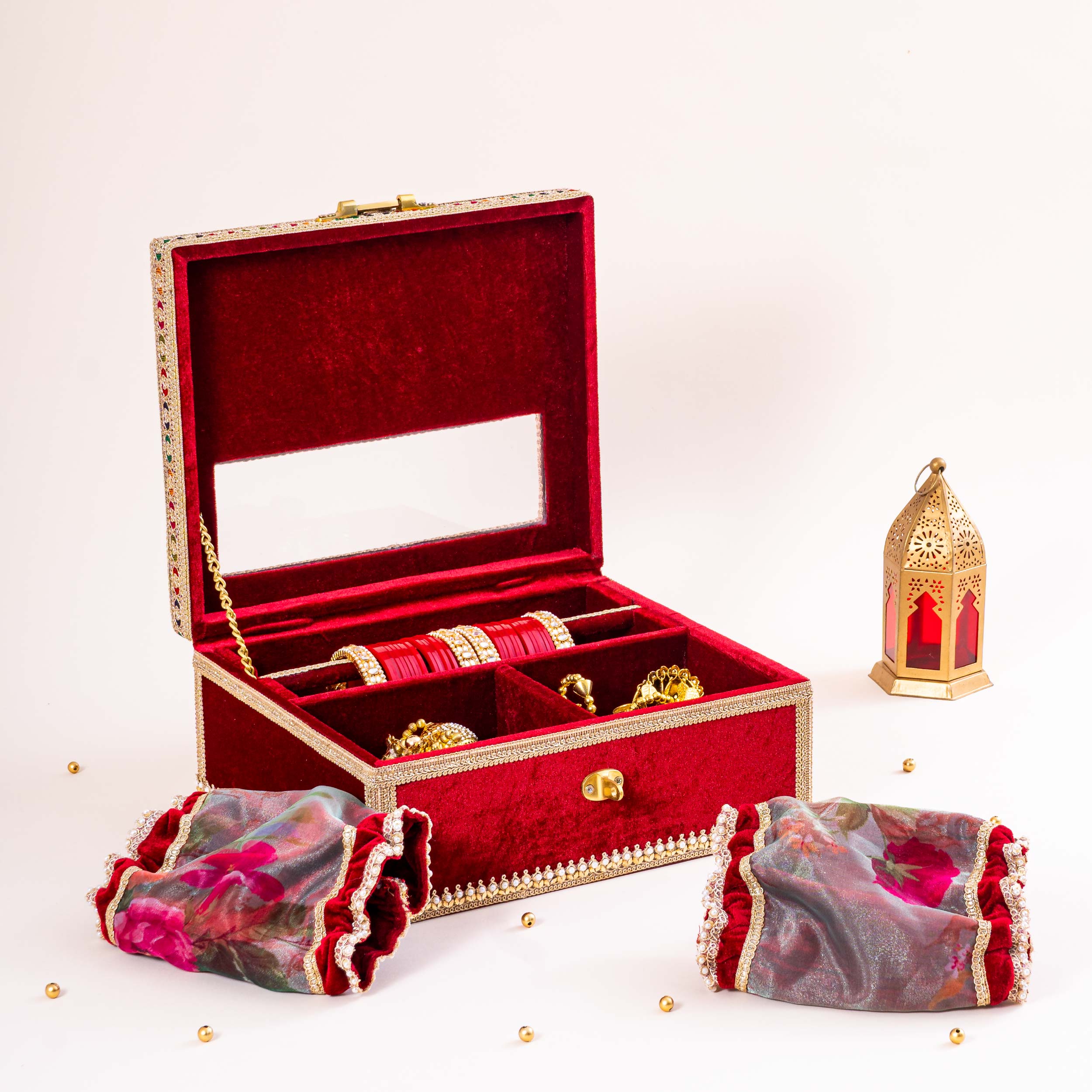 Surkh Chura Ritual Set