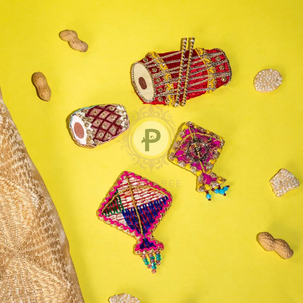 Baisakhi Brooch Pin & Magnet Gift Set (2 dhol & 2 kite) Brooch Pin