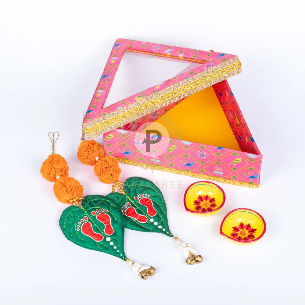 Bandhej Mithai Box Set With Lakshmi Charan Toran & Diyas