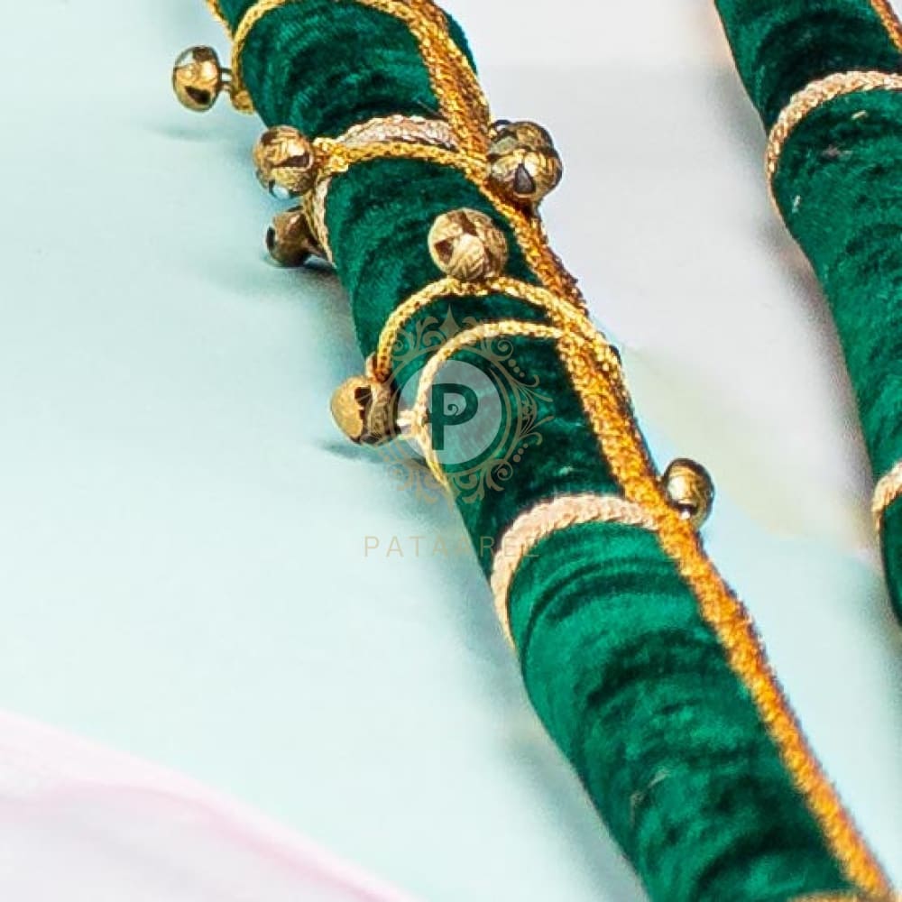 Velvet Jaago Danda Bottle Green