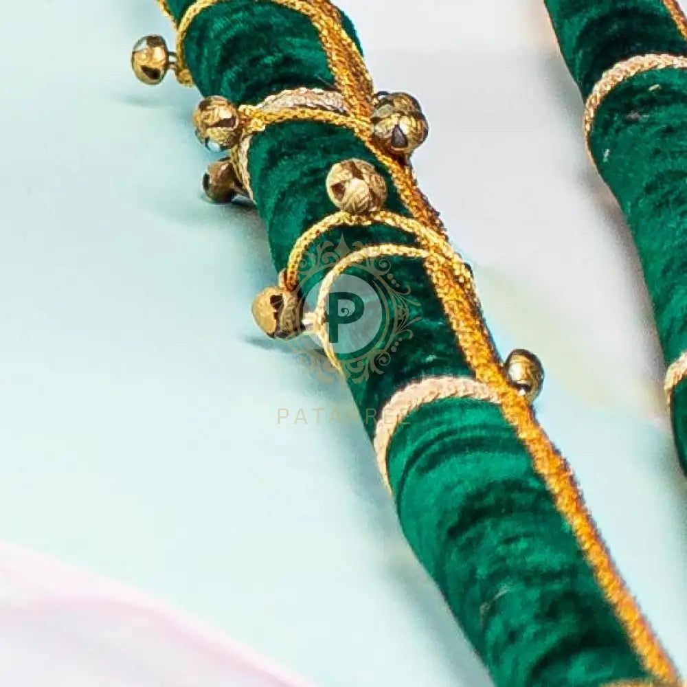 Velvet Jaago Danda Bottle Green