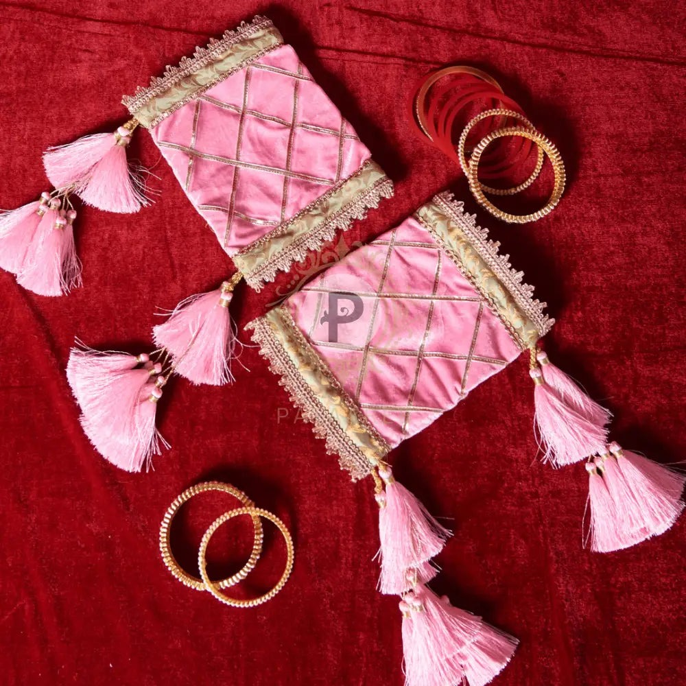 Chura Ceremony Set In Pastel Green Brocade