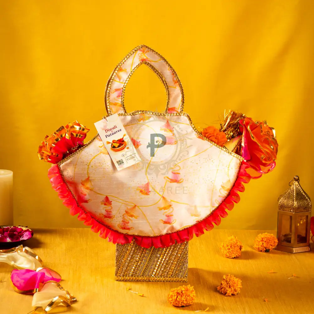 Diya Bag Hamper Set
