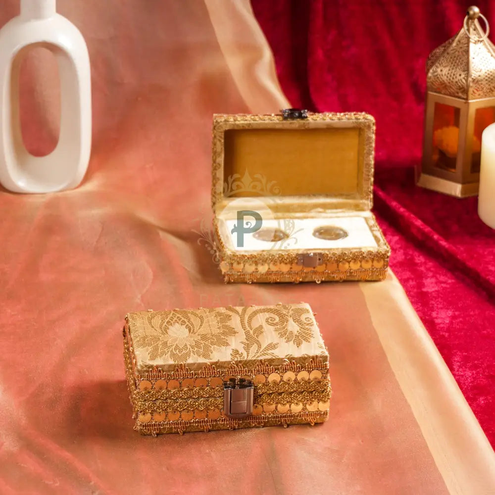 Gold Brocade Double Ginni Box