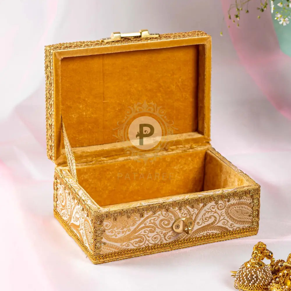 Gold Brocade Satrangi Kaleera Box