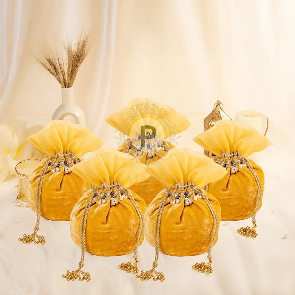 Gold Zehra Velvet Potli (1kg) – Set of 5 Potli