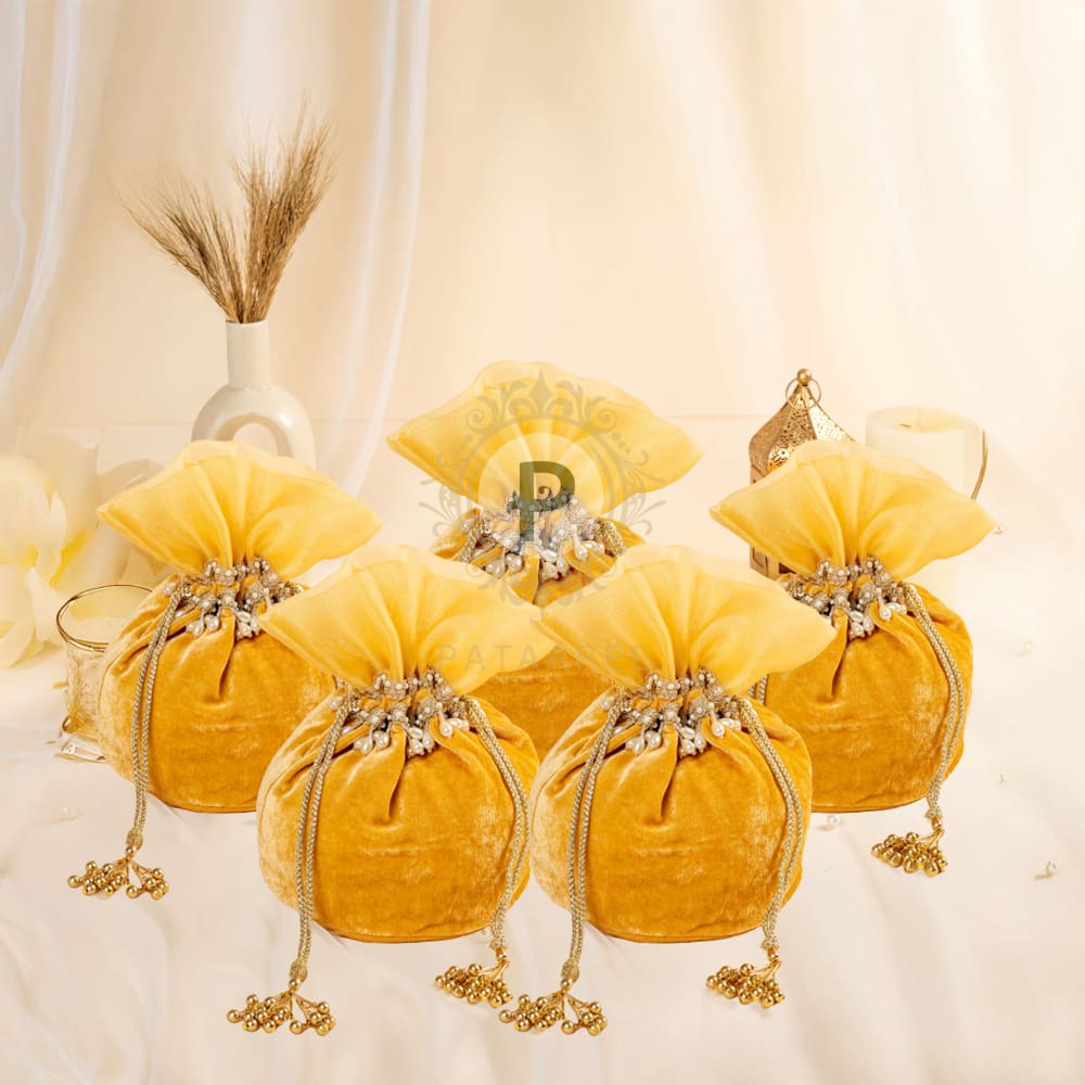 Gold Zehra Velvet Potli (1kg) – Set of 5 Potli