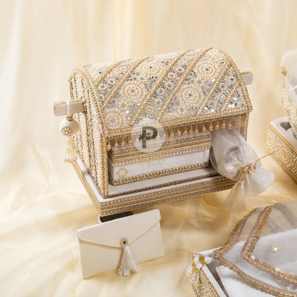 Grand Ivory Zehra Palki Sahe Chithi Set Sahe Chithi