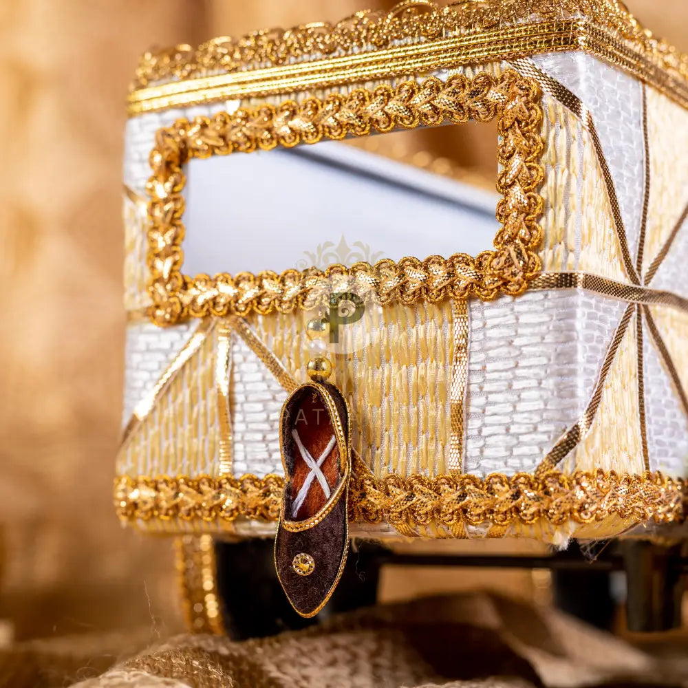 Ivory Phulkari Small Truck with 2 Jute Potlis Truck with Potli