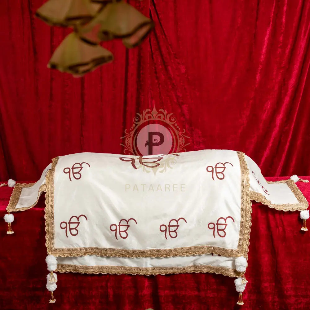 Ivory Silk Rumala Sahib Set with Screen Printed Ek Onkar Rumala Sahib Set