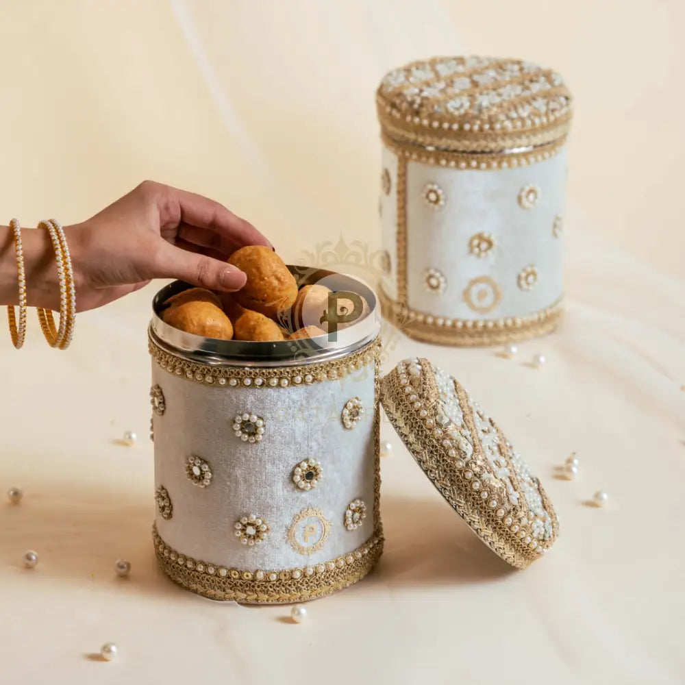 Zehra Ladoo Box 1Kg (Long Shape)