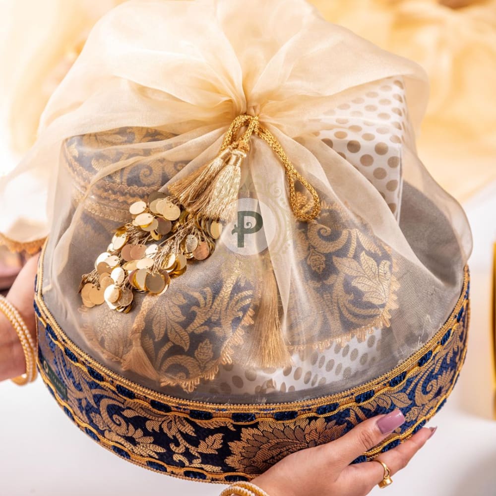 Km Brocade Round Tissue Basket Set