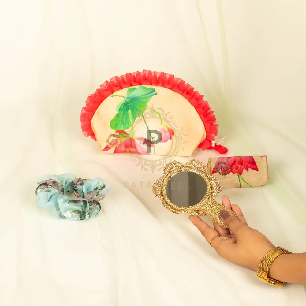 Lotus Mehndi Favour Kit Potli