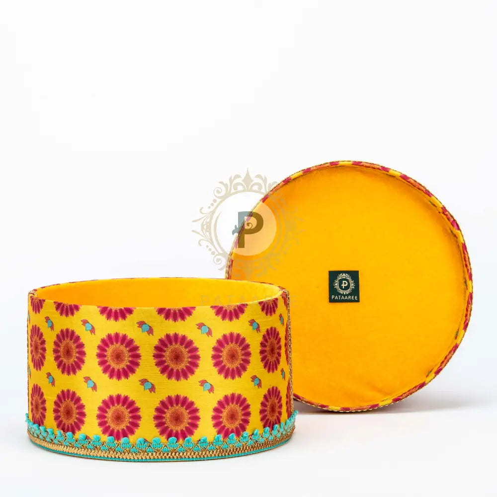 Marigold Round Pataaree With Lid