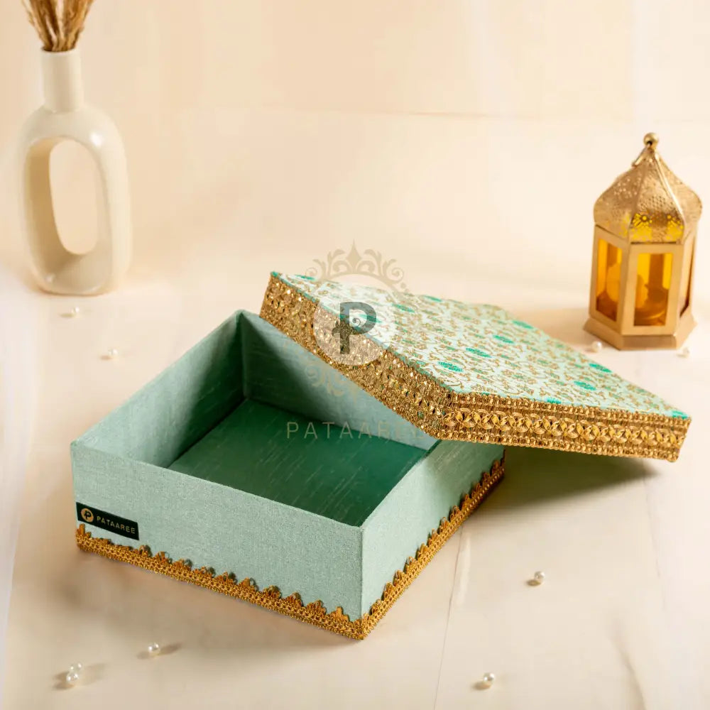 Mithai Box 1kg Mithai Box