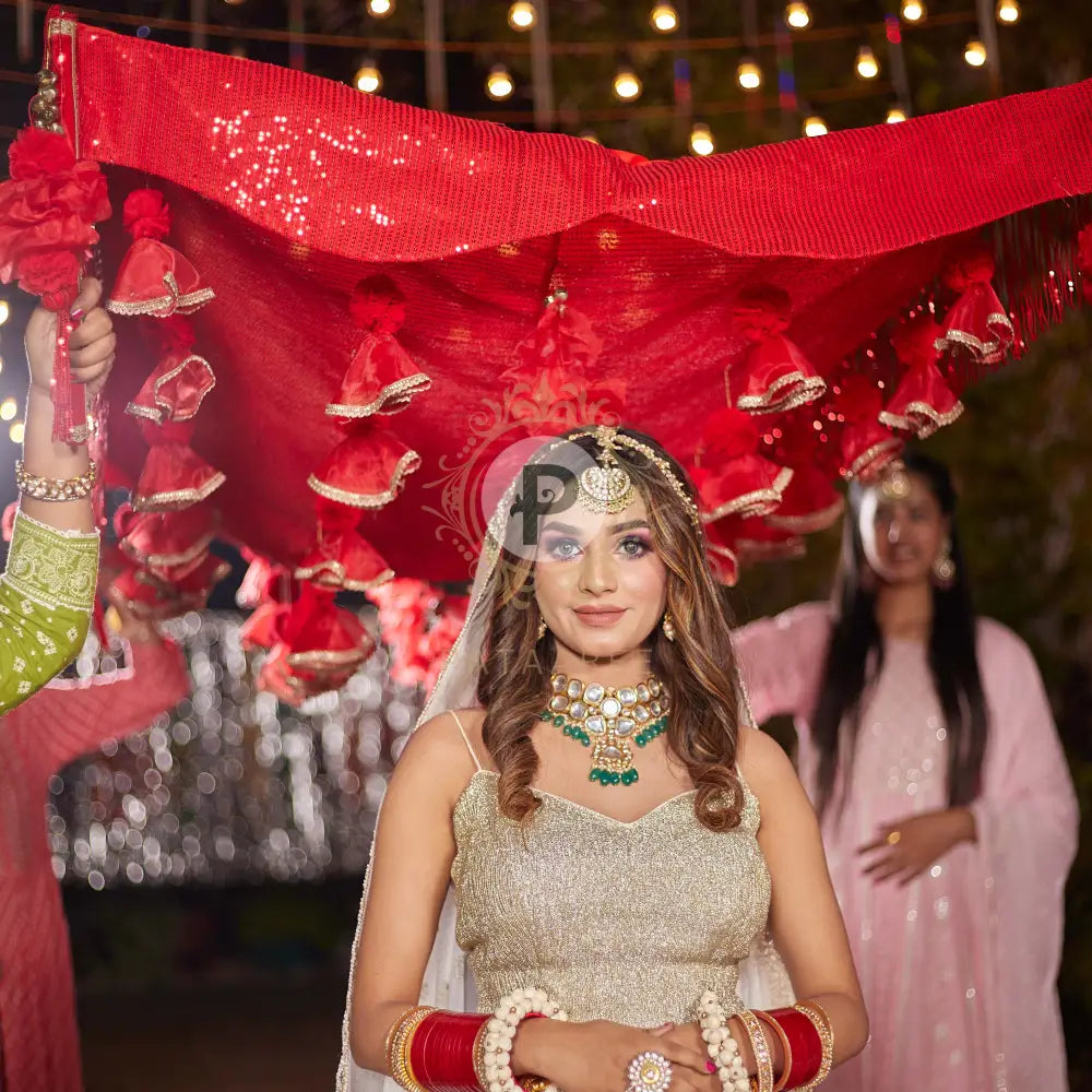 Pg Chaddar With Medium Sticks