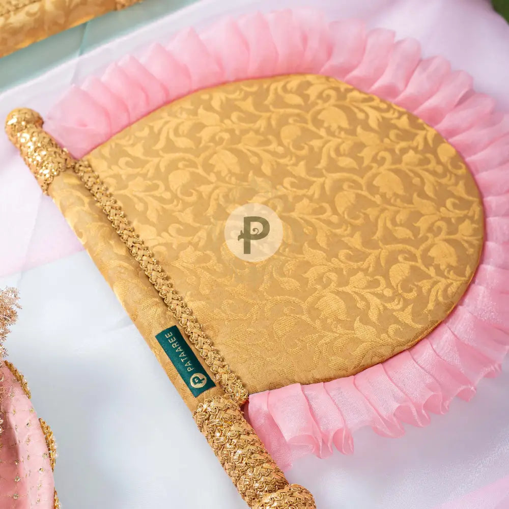 Pink Velvet Pakhi With Tissue Frill