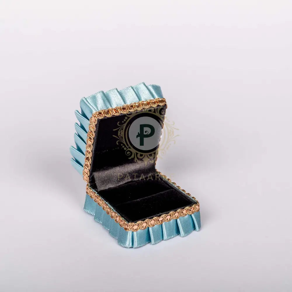Poppet Blue Earring Box Earring Box