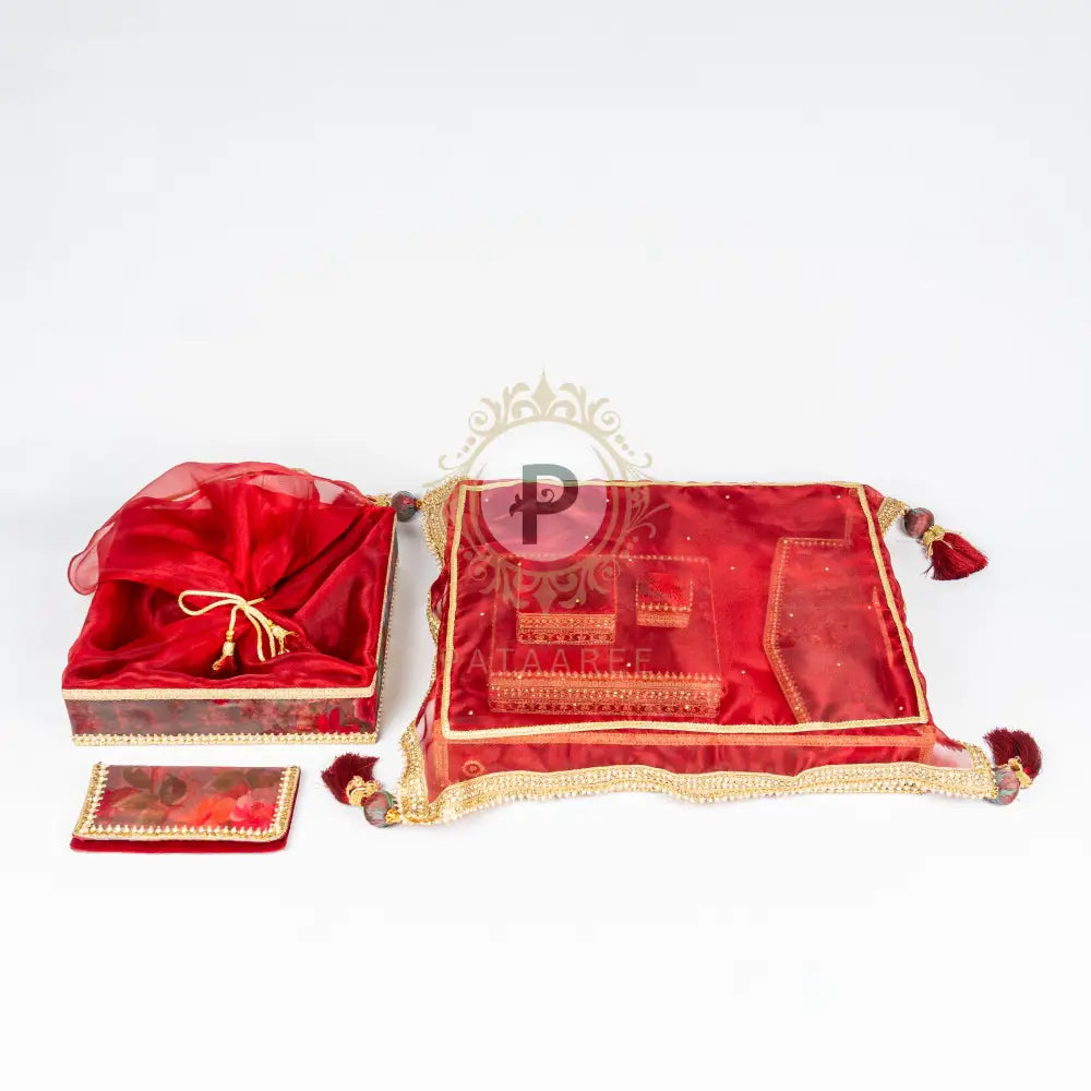 Surkh Gifting Set