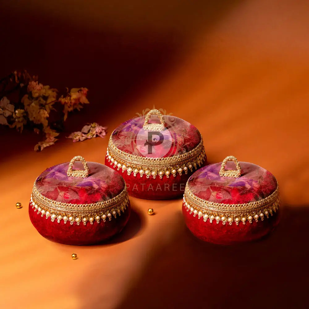 Surkh Ladoo Box Small Set of 3 Ladoo Box