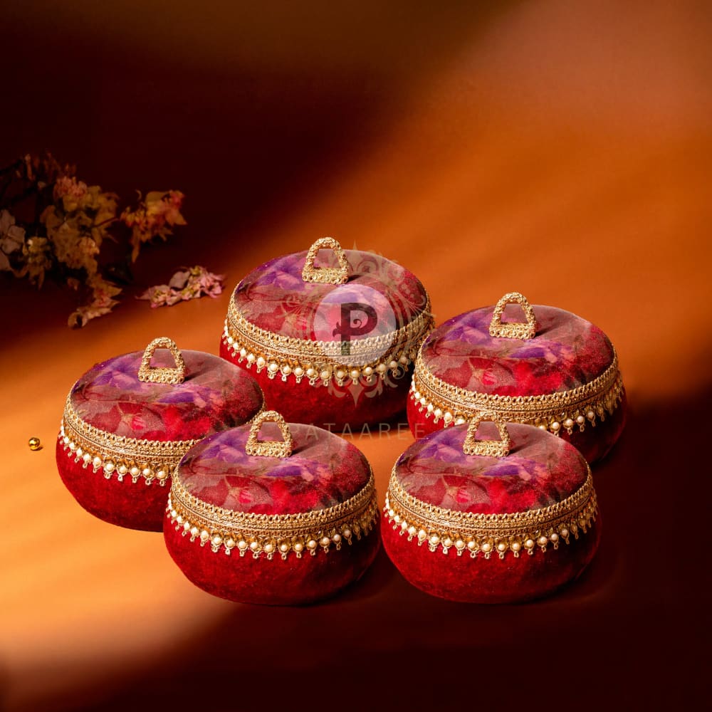Surkh Ladoo Box Small Set of 5 Ladoo Box
