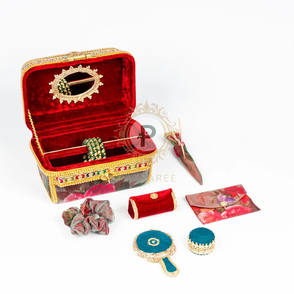 Surkh Sringar Set