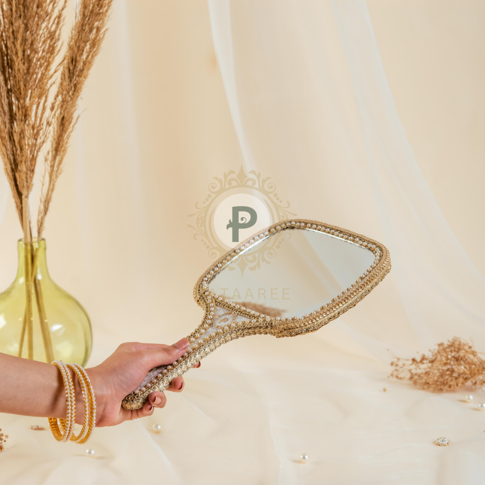 Zehra Big Hand Mirror