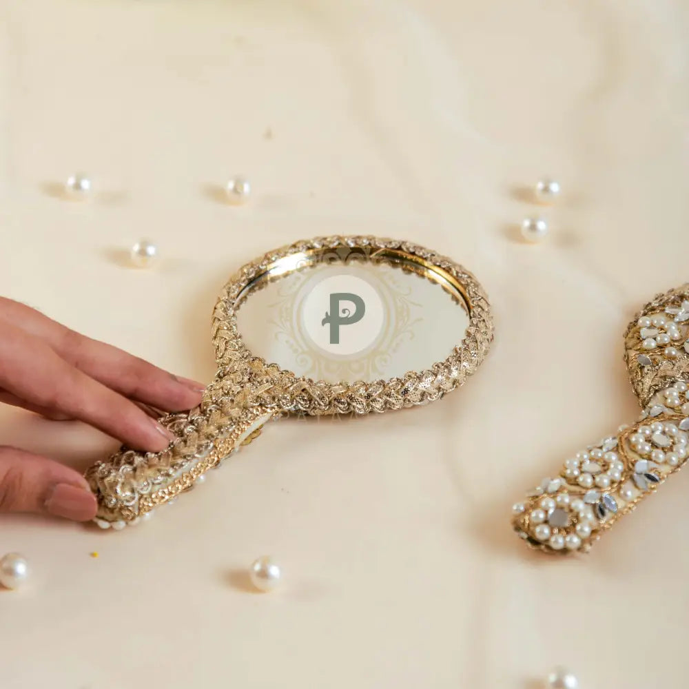 Zehra Hand Mirror Medium