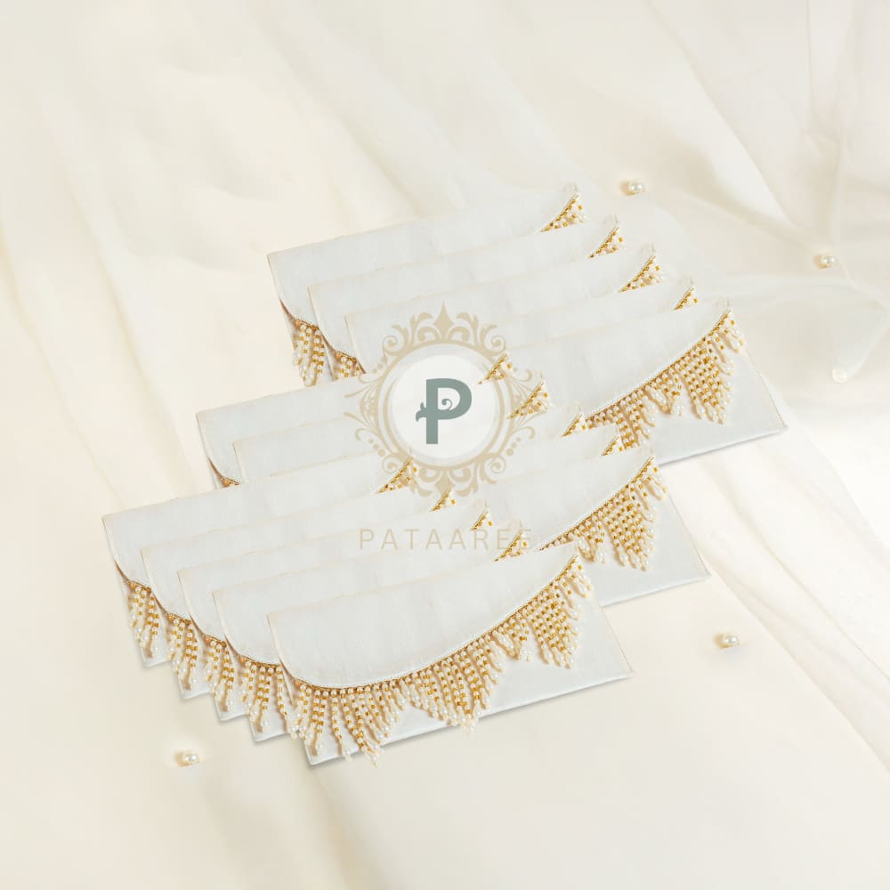 Zehra Ivory Shagun Envelope – Set of 20 Envelope
