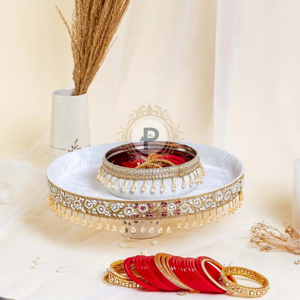 Zehra Thaal With Chura Bowl