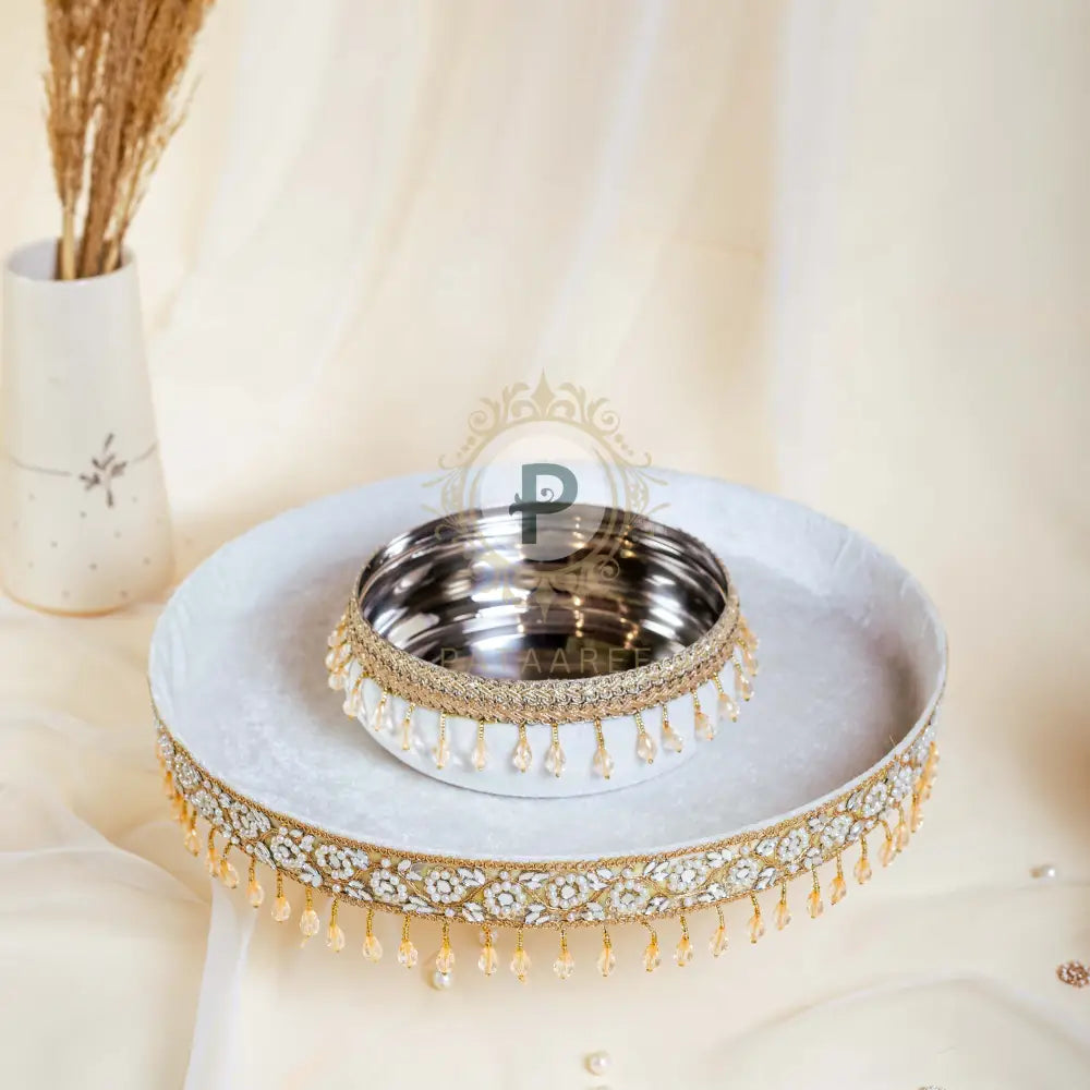 Zehra Thaal With Chura Bowl Ivory