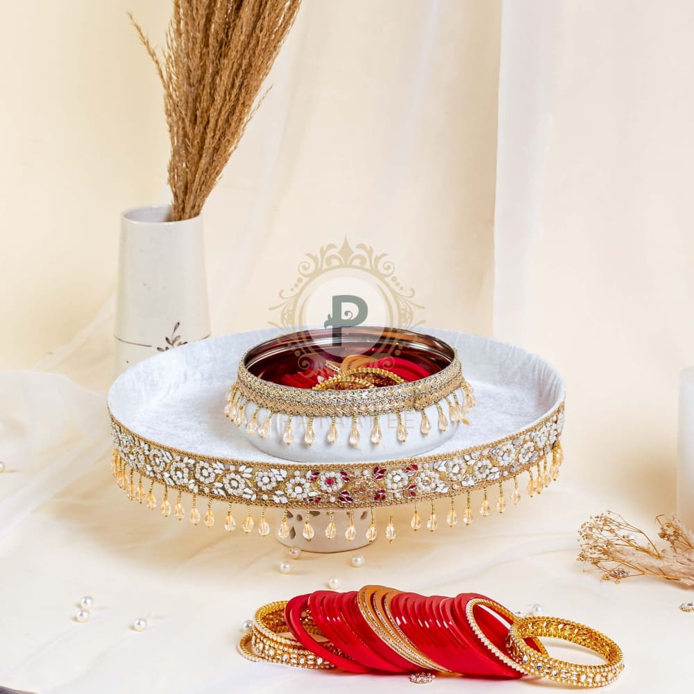 Zehra Thaal With Chura Bowl
