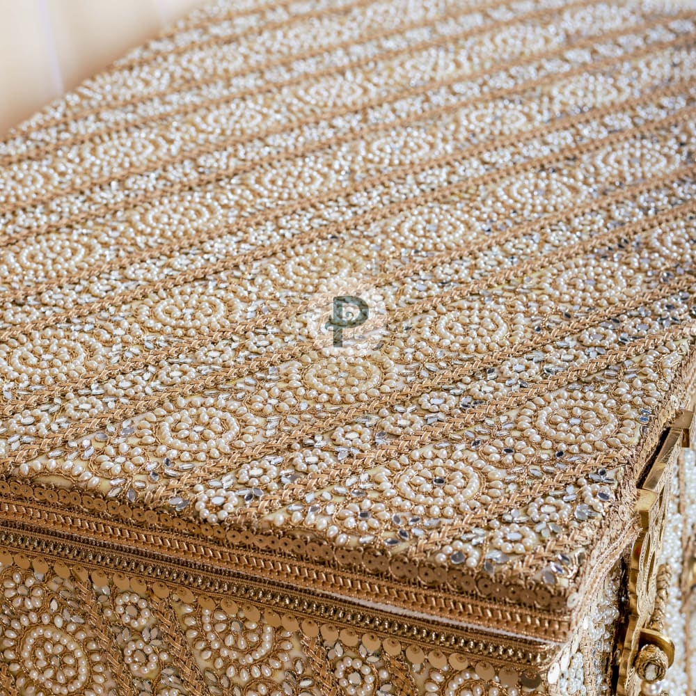 Zehra Trousseau Trunk