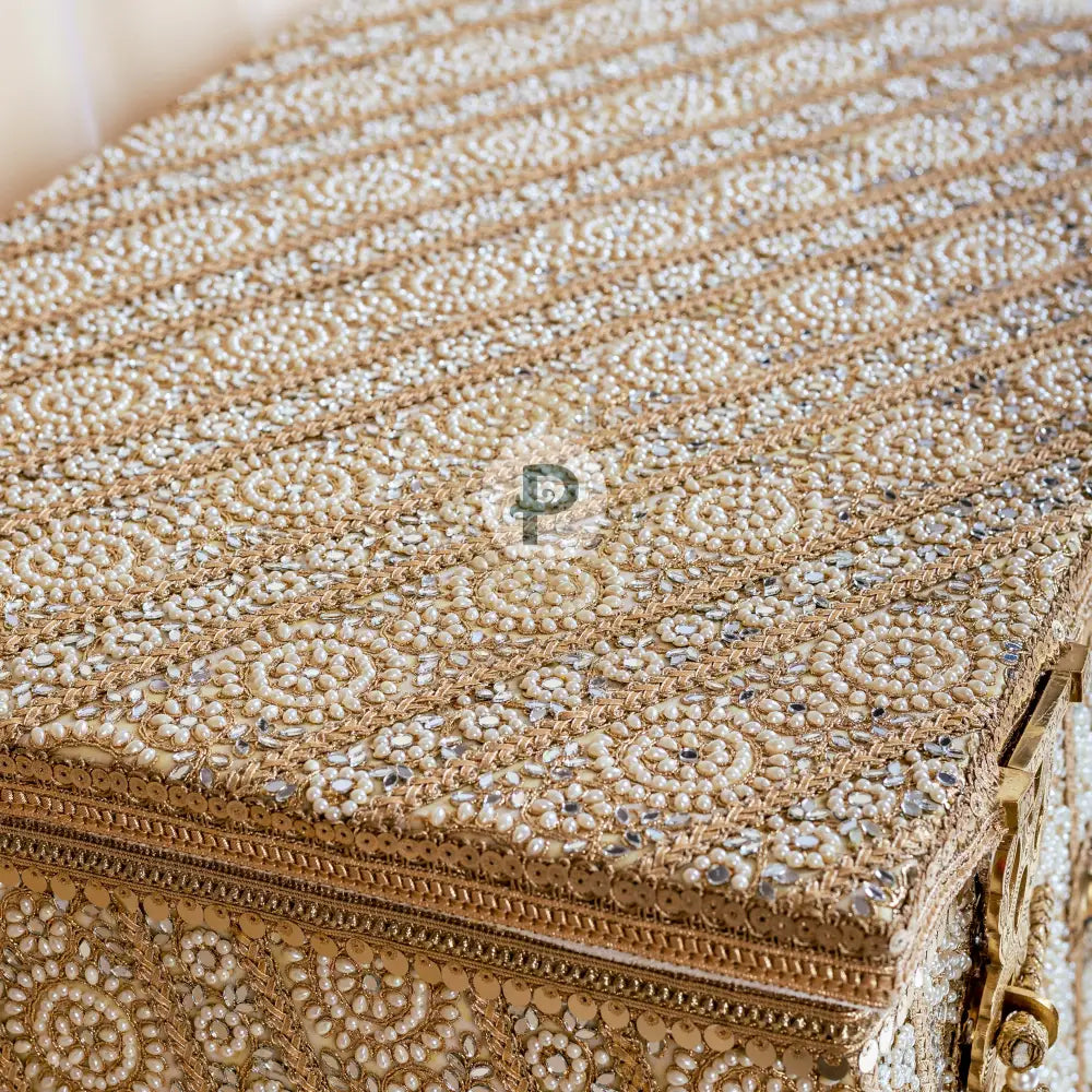 Zehra Trousseau Trunk