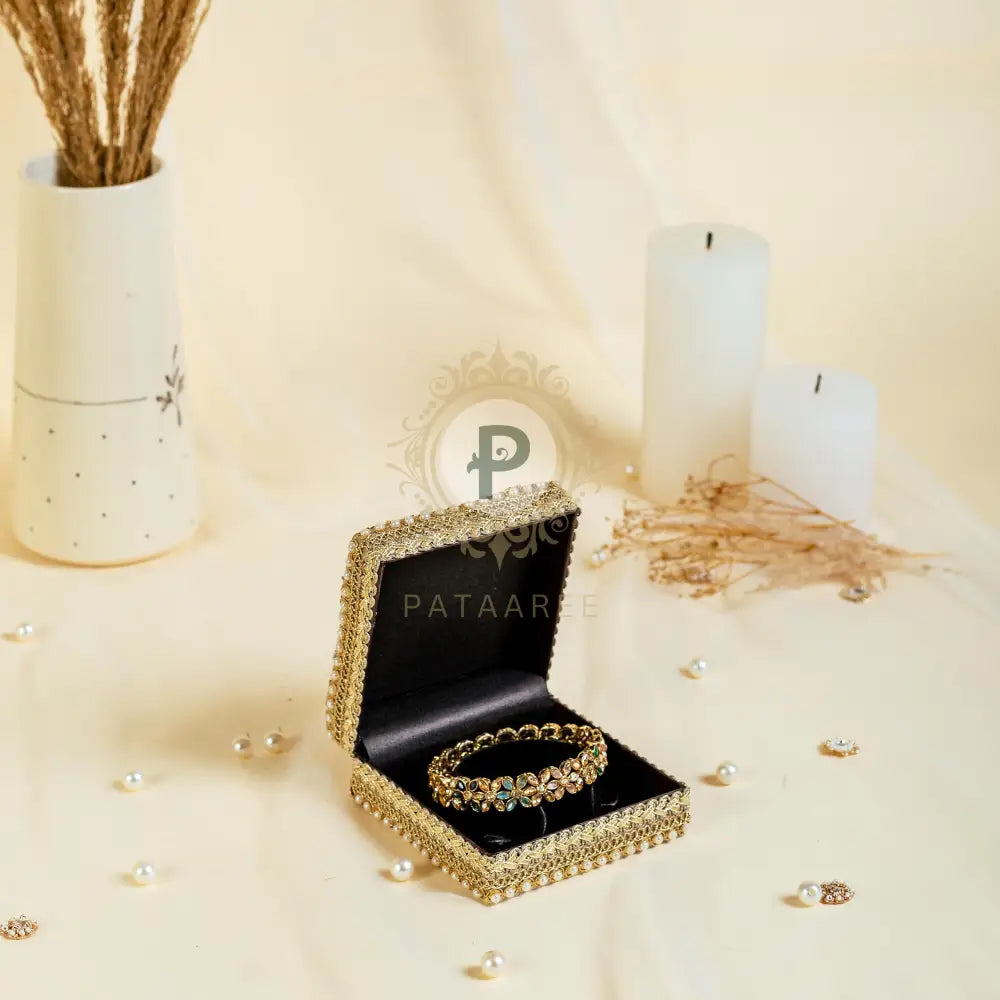 Zehra Kada Box