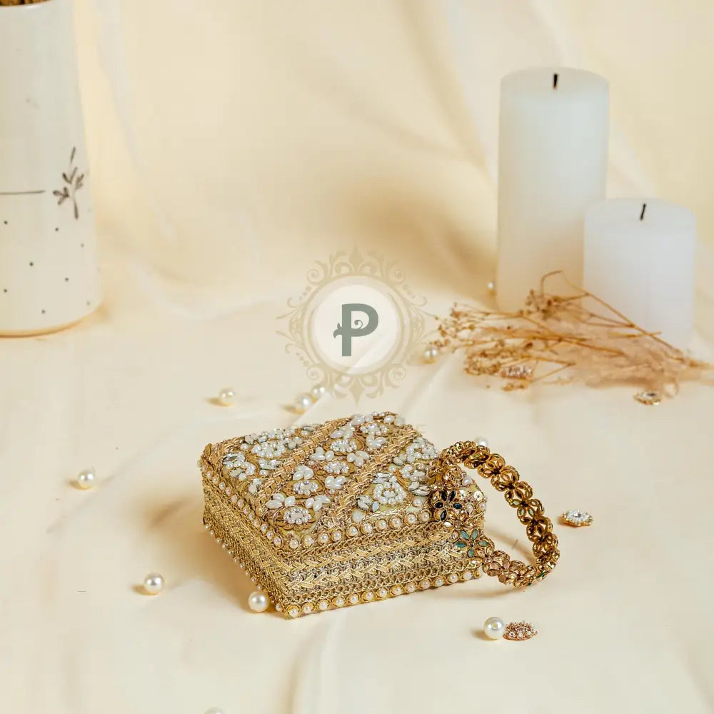 Zehra Kada Box
