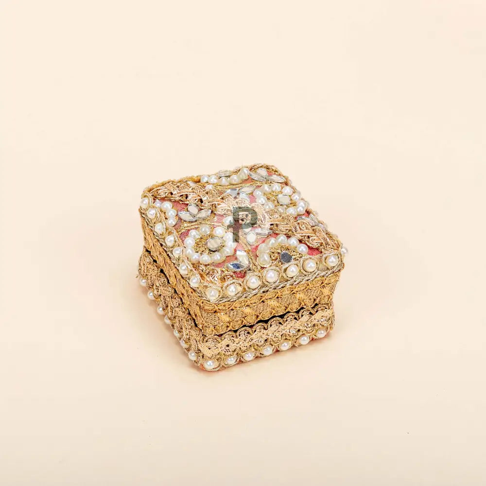 Zehra Ring Box Red