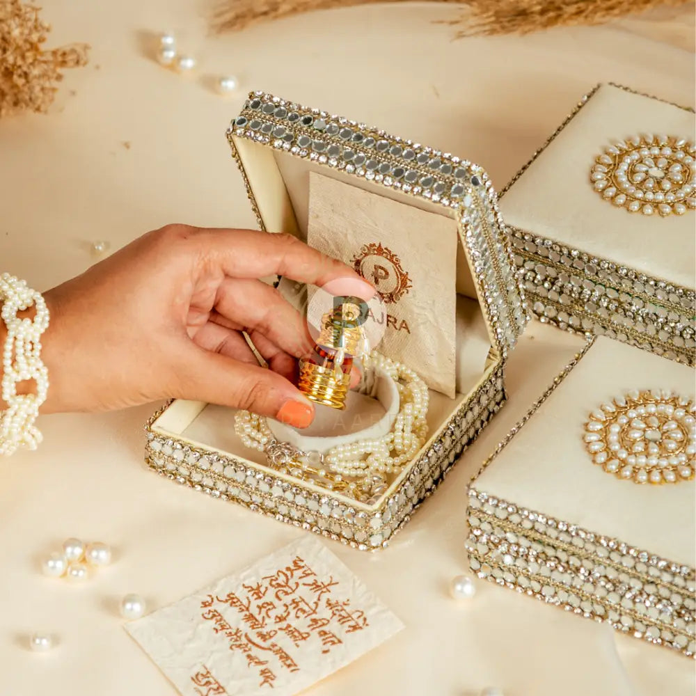 Zehra Sajra Box