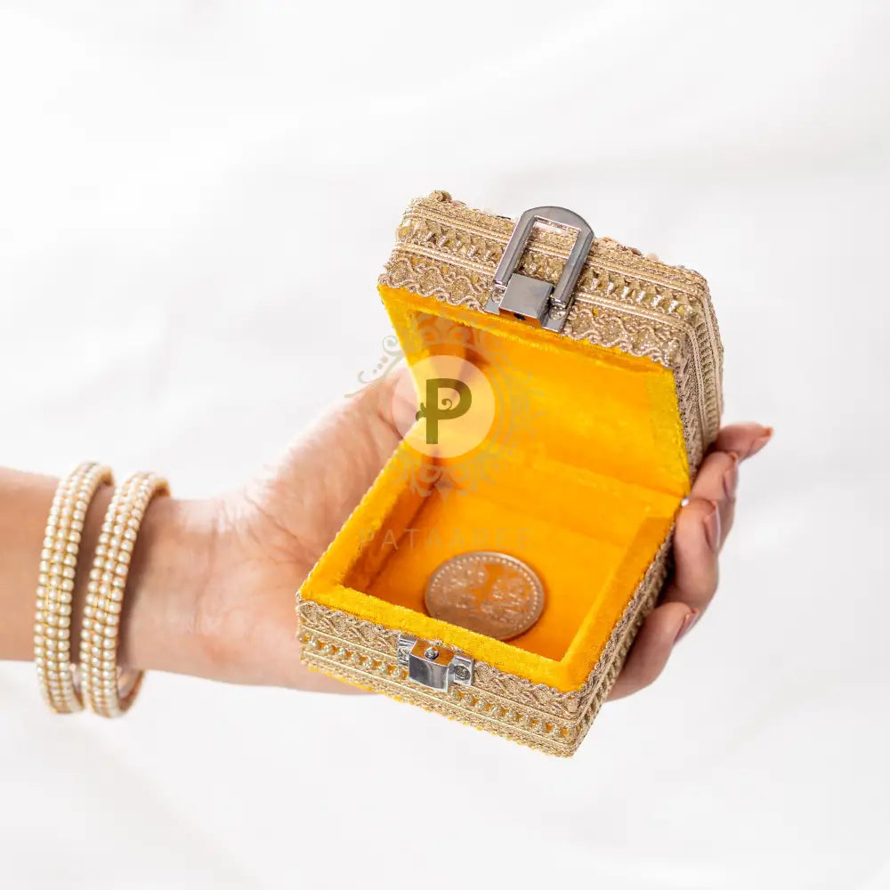 Zehra Single Ginni Box Coin Purse