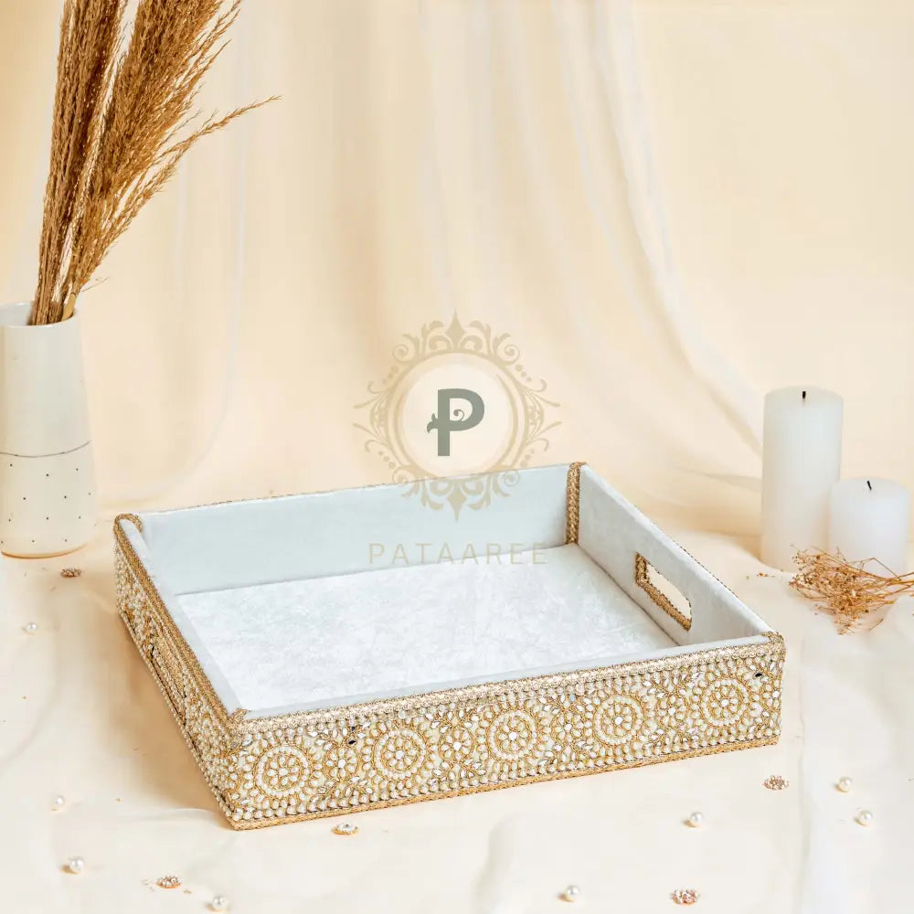 Zehra Tray With Cover